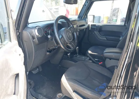 2013 Jeep Wrangler Unlimited Sport from USA, damaged, VIN 1C4BJWDG5DL700312